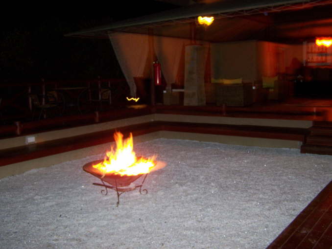 Fire pit